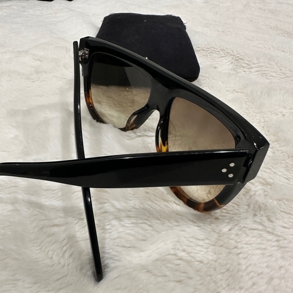 Beautiful Pre-Owned Celine Sunglasses - Picture 3 of 4